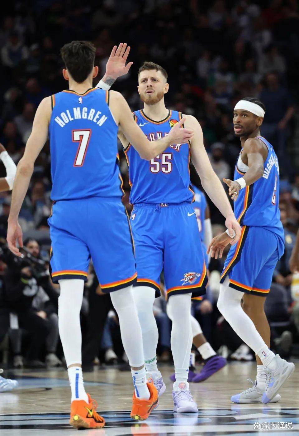 推到聚光灯 推到聚光灯